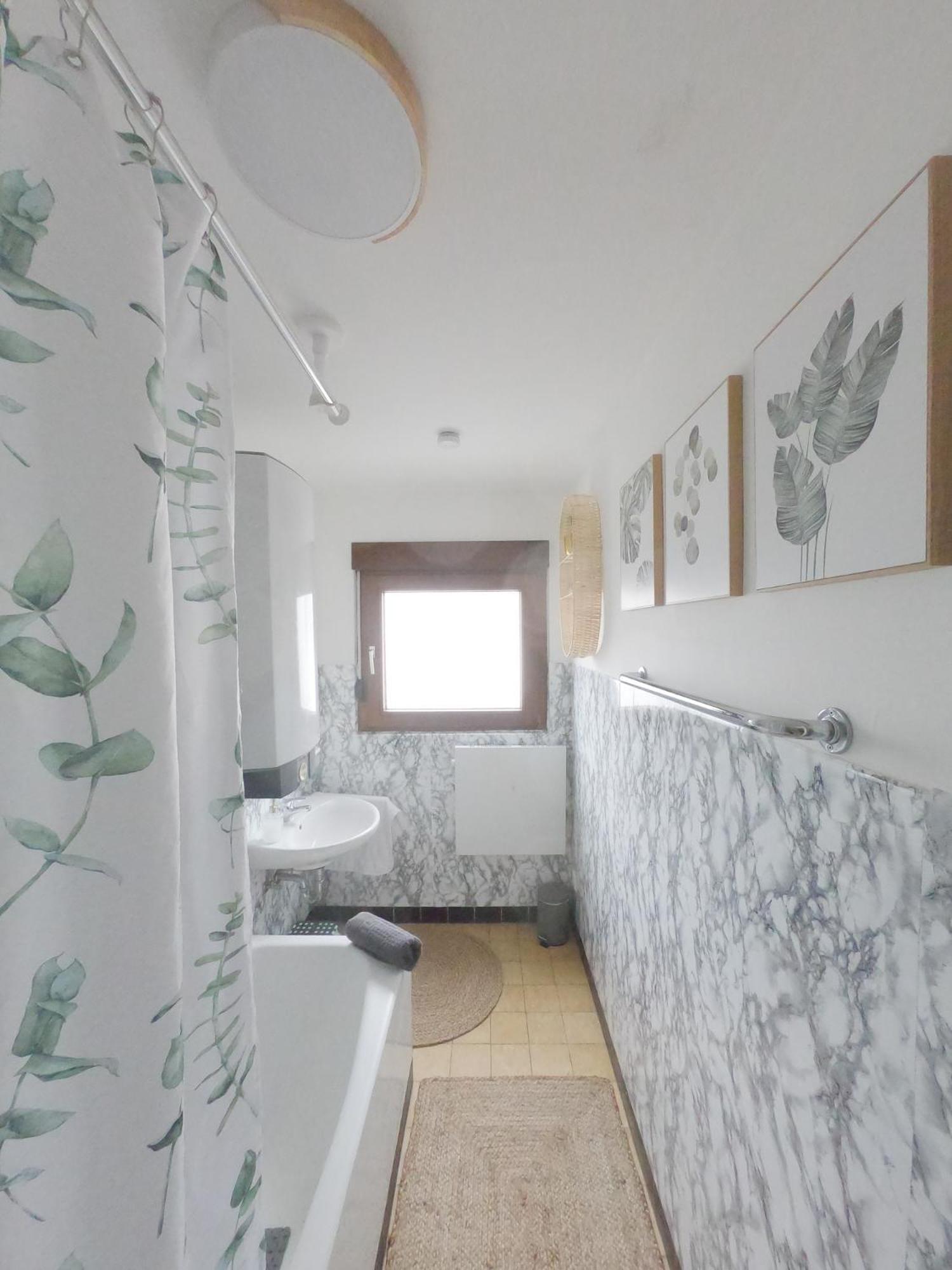 Happybnb Apartment Mit Sonniger Terrasse Lochgau Buitenkant foto