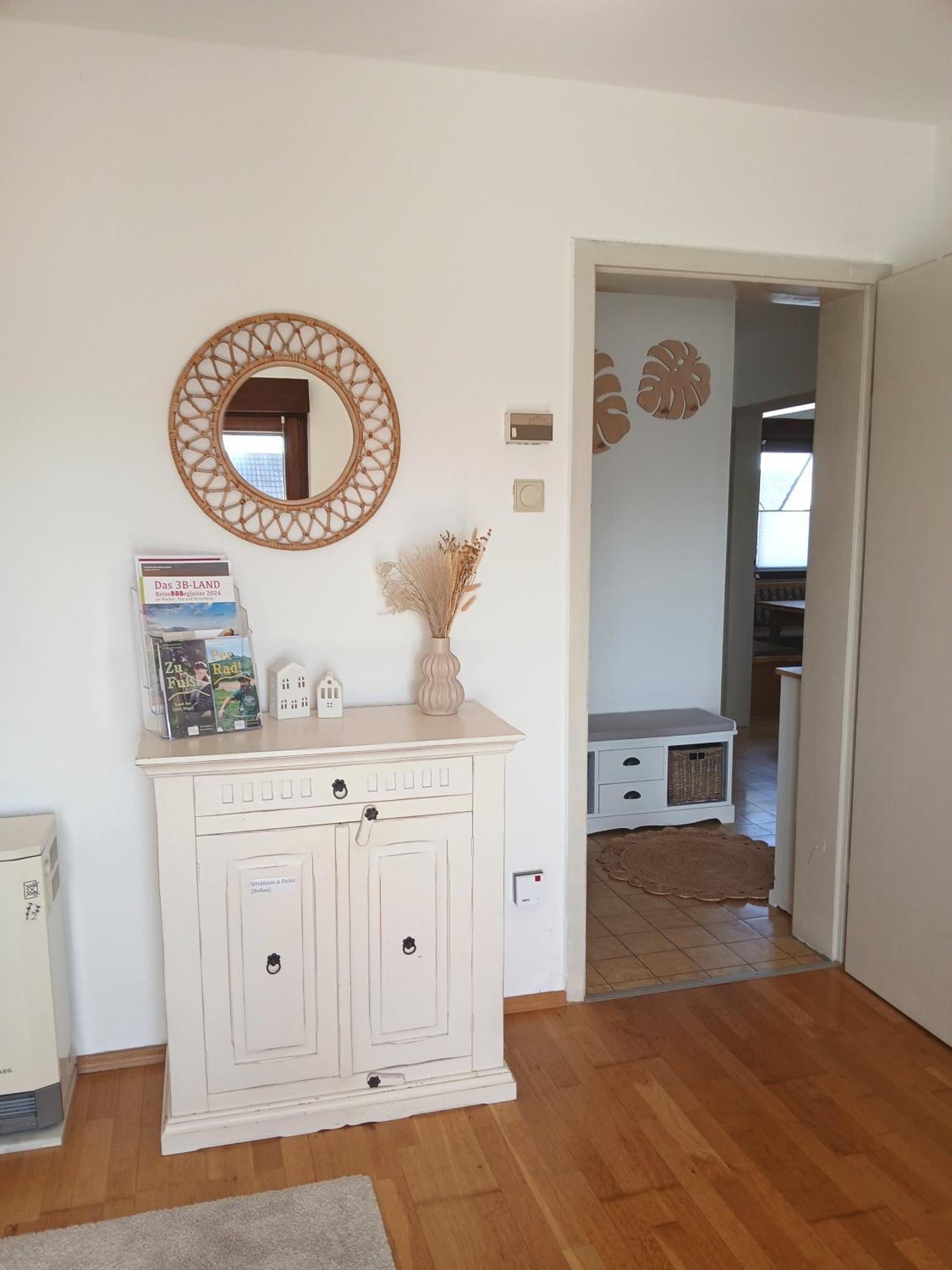 Happybnb Apartment Mit Sonniger Terrasse Lochgau Buitenkant foto