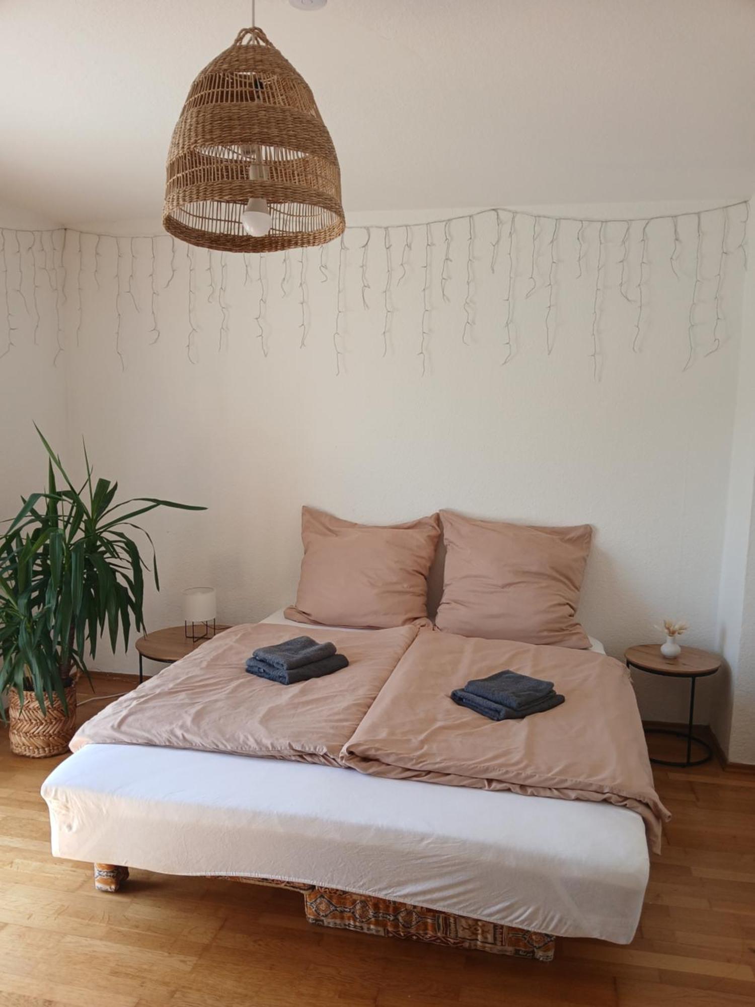 Happybnb Apartment Mit Sonniger Terrasse Lochgau Buitenkant foto
